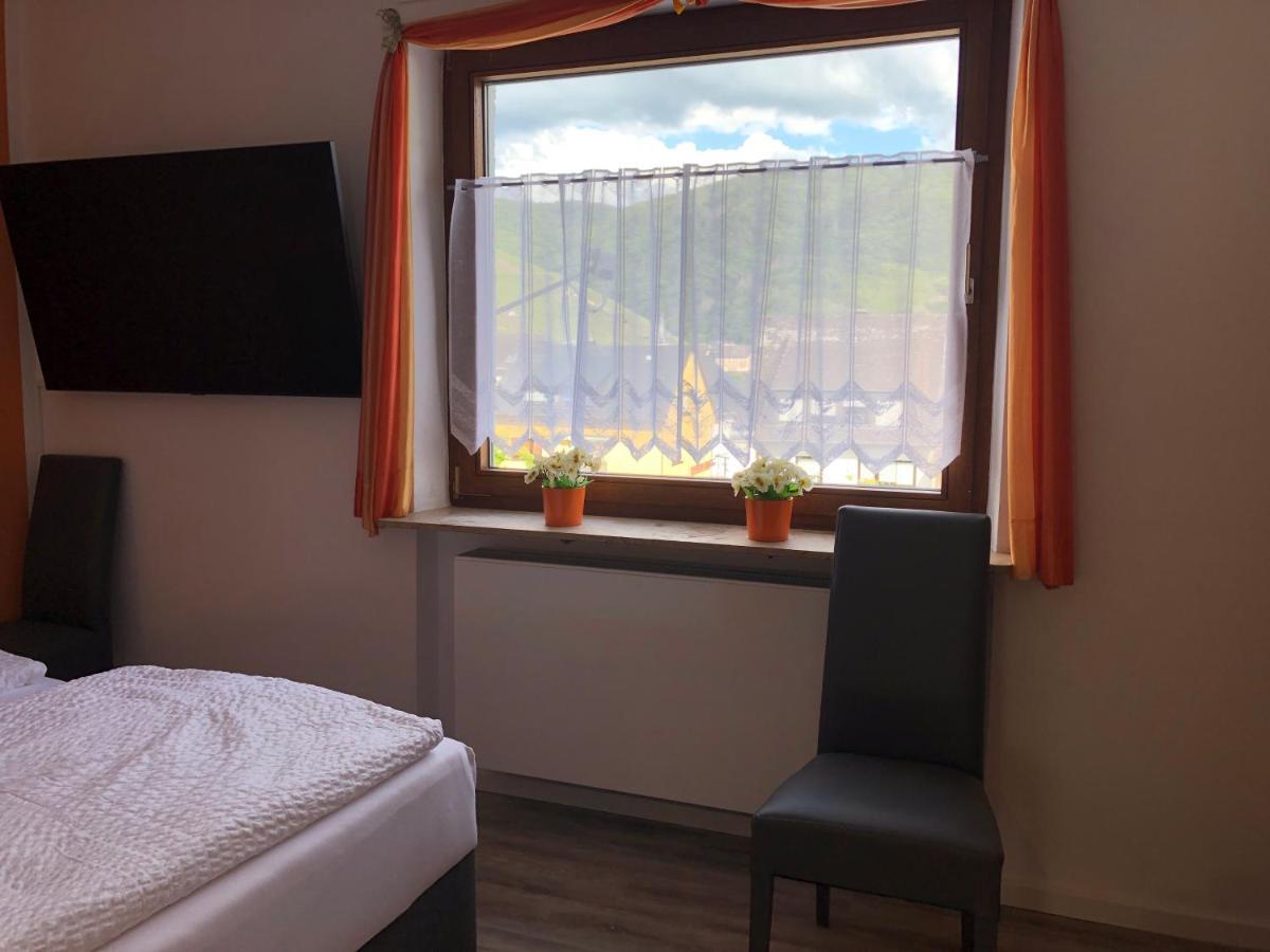 Ferienwohnung Joanna Mit Burgblick Бернкастель-Кюс Экстерьер фото